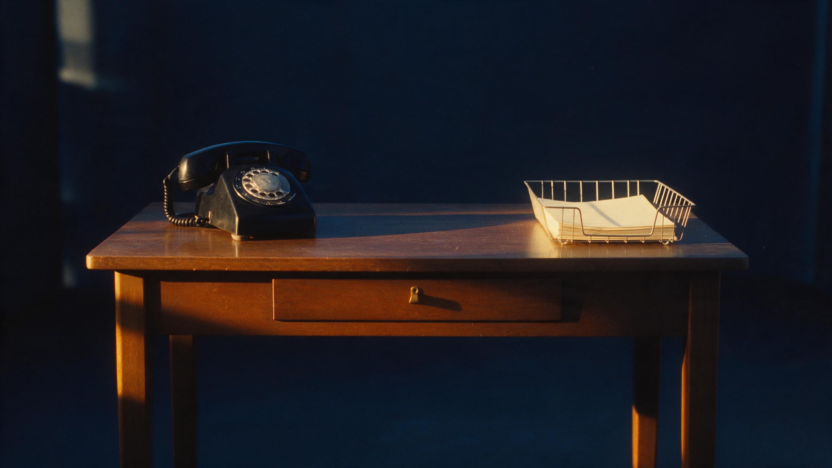 The Desk That Does Not Administer The Money